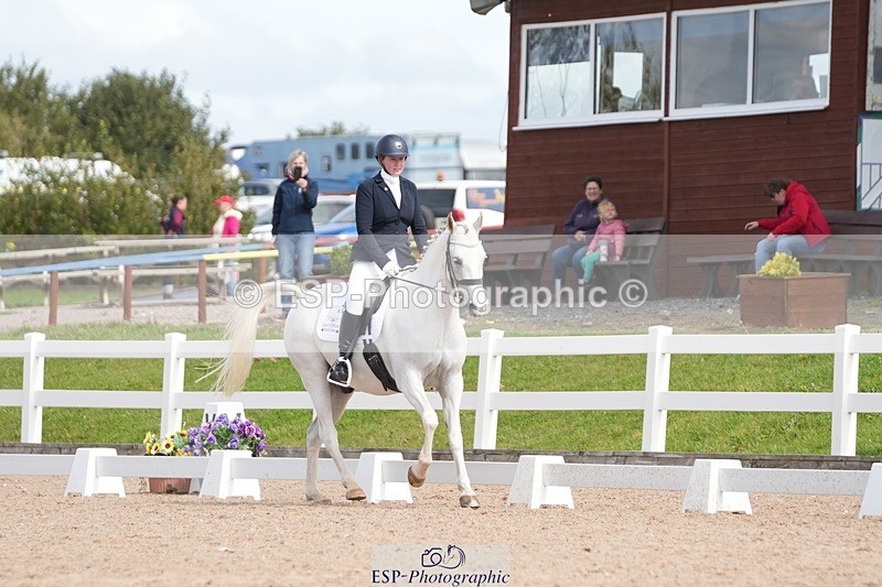 250906-130637-03510 - 065-Jessica.PerrySilver.Secret