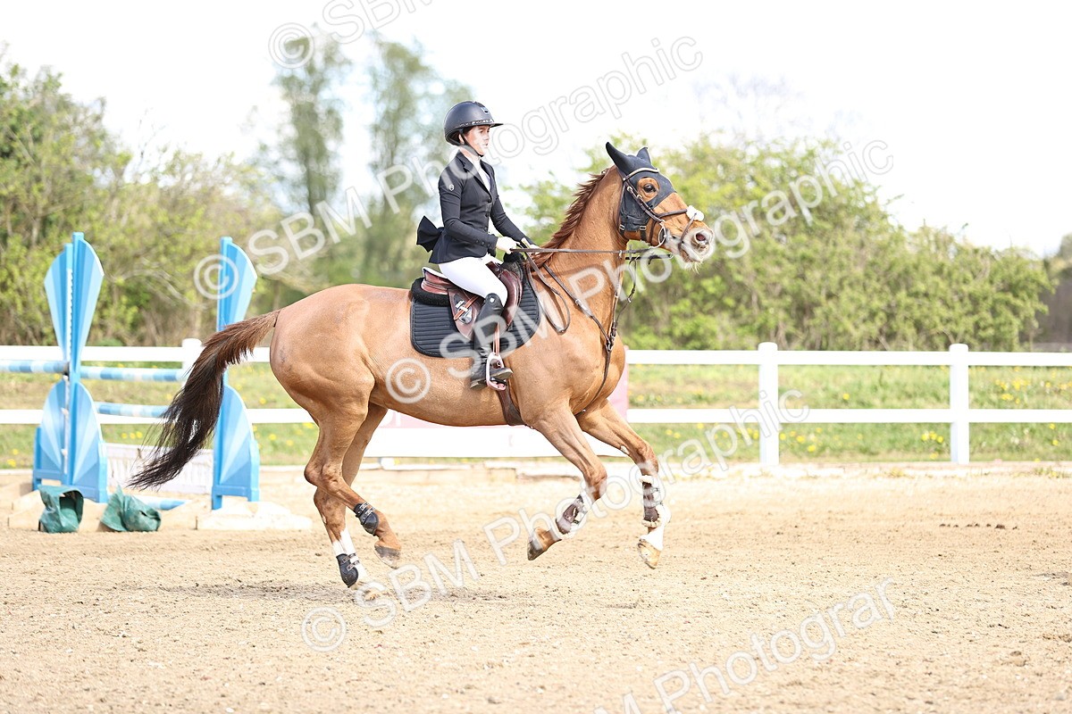 SBM_004299 - Class 17 - Senior Newcomers - 1.10m