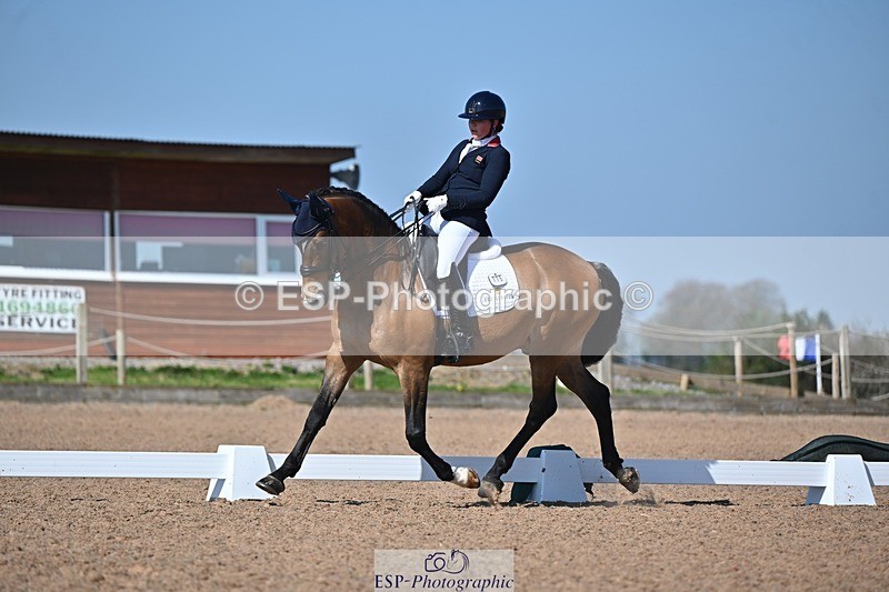 250405-105634-10062 - 115-Isla.Sully-Vagabond.De.Massa