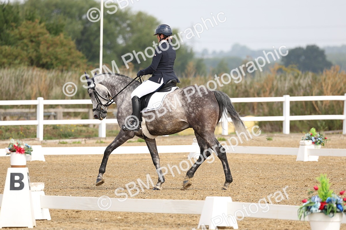 SBM_005529 - Class 6 - Novice 6 - 9.30-10.12