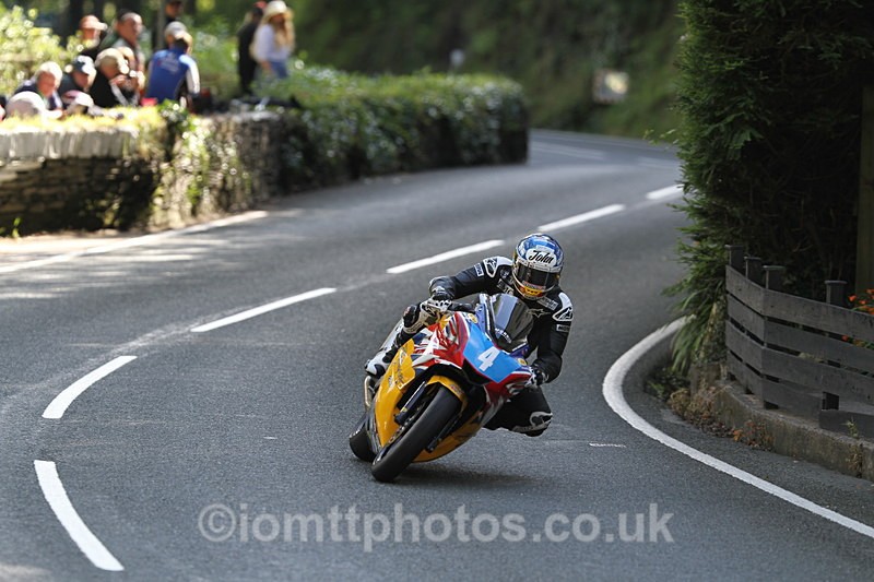 FOM_0865 - Classic TT Lap of honour