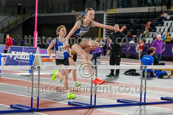 Age26SAT-914466 - Track Female Set One