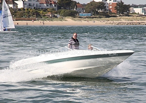 090523 BOOMERANG IMG_1400 - Motorboats - Open