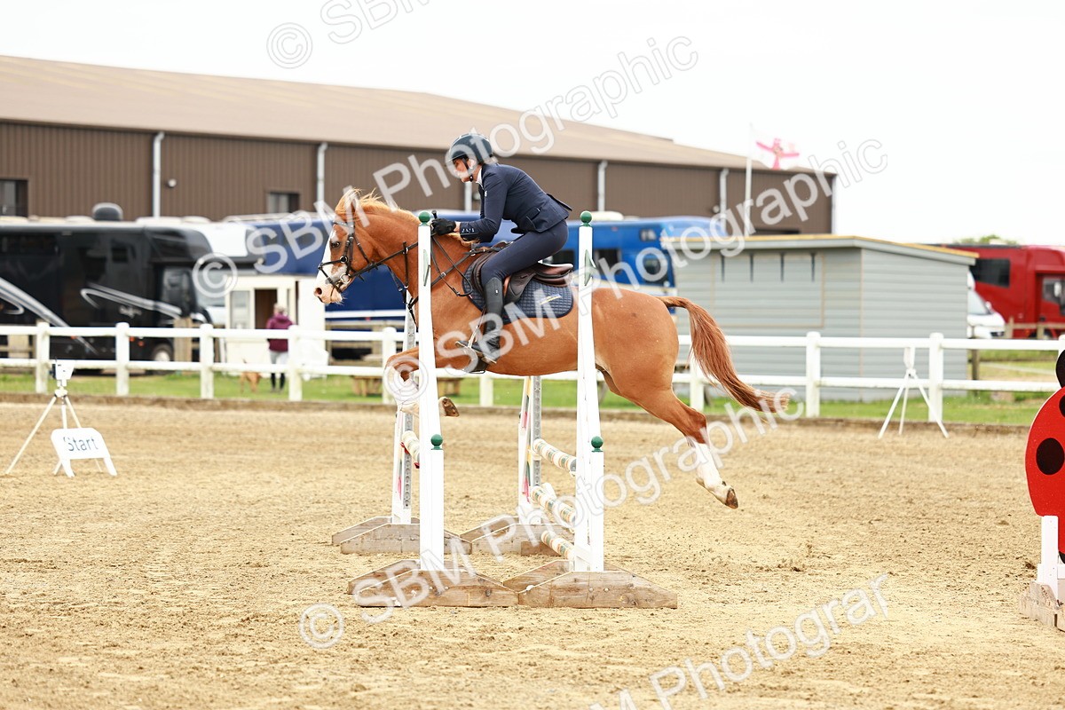 SBM_000122 - Class 1 - Clear Round