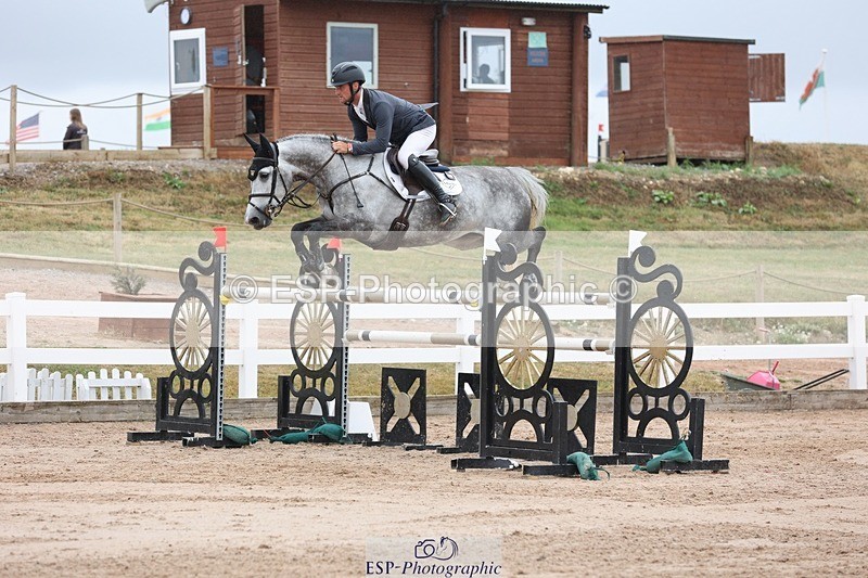 250717-132129-05287 - Cls 1, 3 Star Small Tour Start to Break