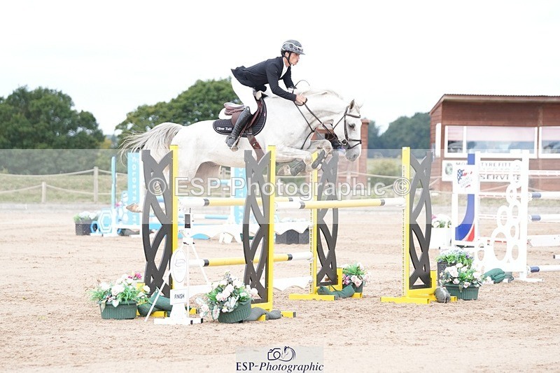 250801-104024-04776 - Cls 14 Snr Fox 1st Rnd