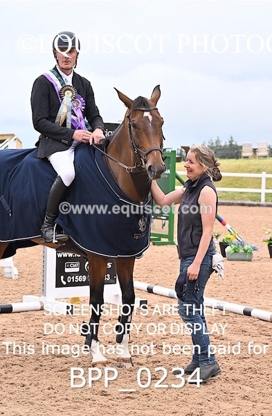 BPP_0234 - CLASS 25 SUN HOYS Redpost Equestrian Senior Foxhunter Second Round