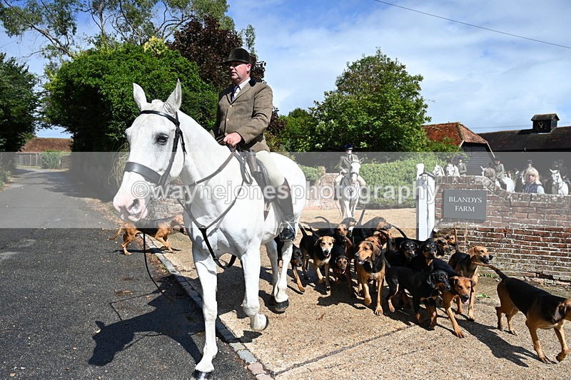 WJ7_7155 - Berks & Bucks at Blandy’s Farm 31-08-25