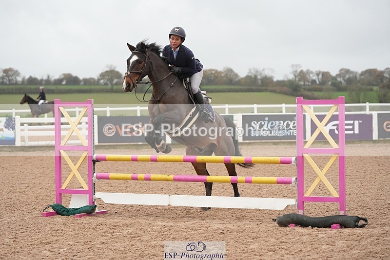 251109-085209-03093 - Cls 15 British Novice and 90cm Open