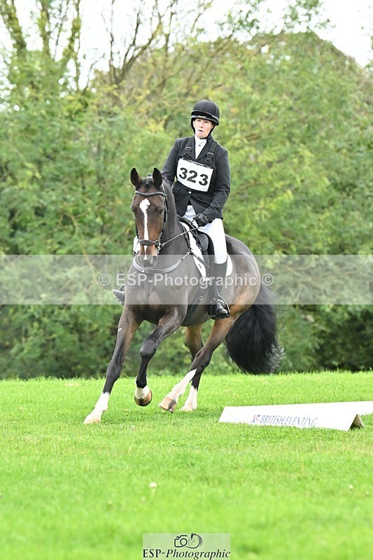 241024-120920-02637 - 323-Nicky.Blastland-FOUNDATIONS.HUSTLER