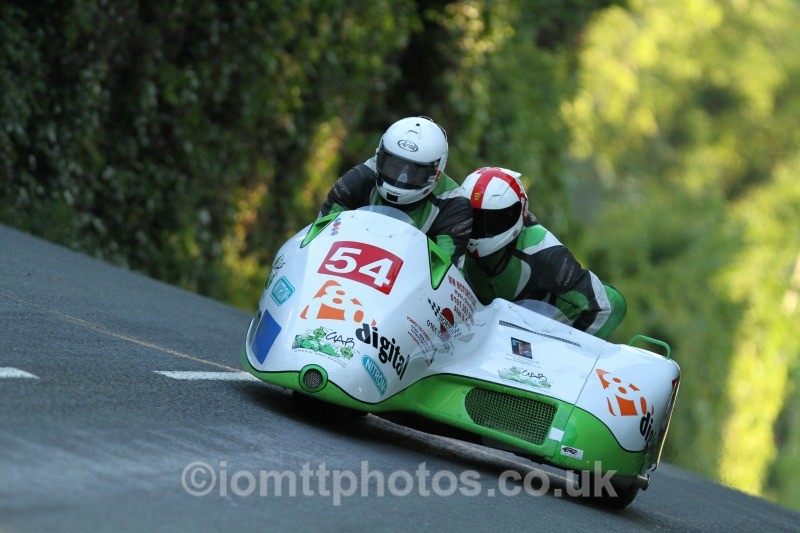 Anthony Eades / Ian Greensmith - Friday Practice - Sidecars