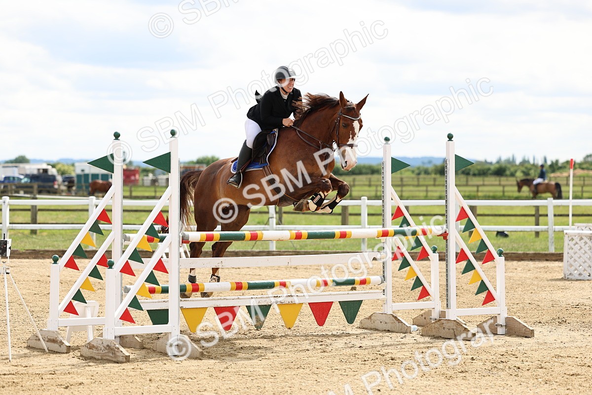 SBM_006030 - Class 19 - Senior Newcomers - 1.10m