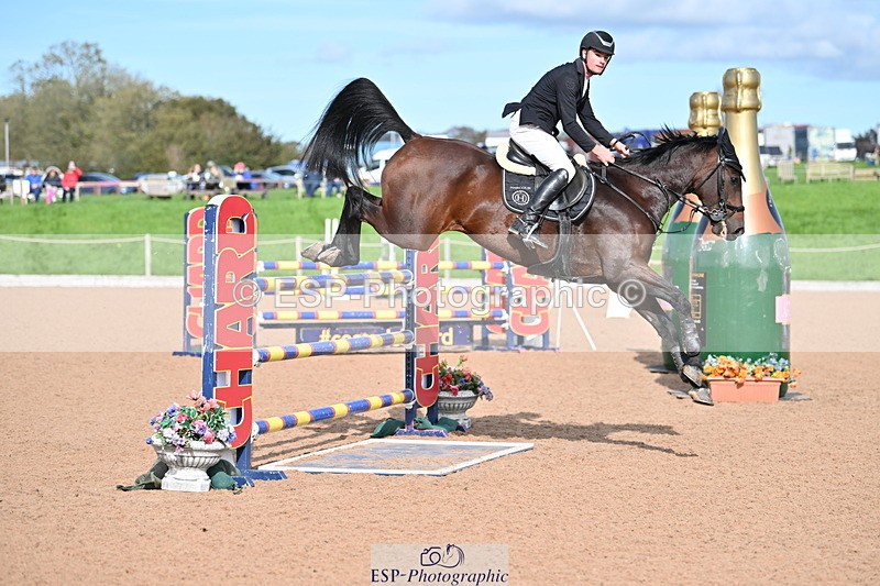 231015A-132322-08131 - Cls 30 Foxhunter & 1.20m Open