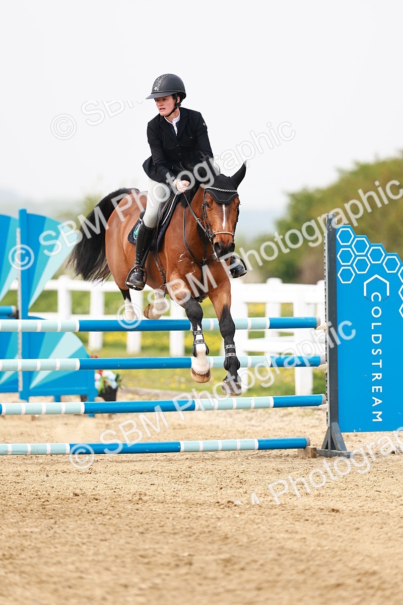  - Class 18 - Senior Newcomers - 1.10m