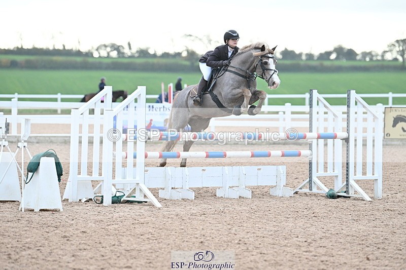 231119A-120956-05594 - Sun Cls 5 Newcomers & 1m Open