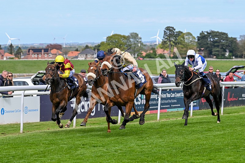 240425-Race 4-Bowen Island-1365 - Race 4