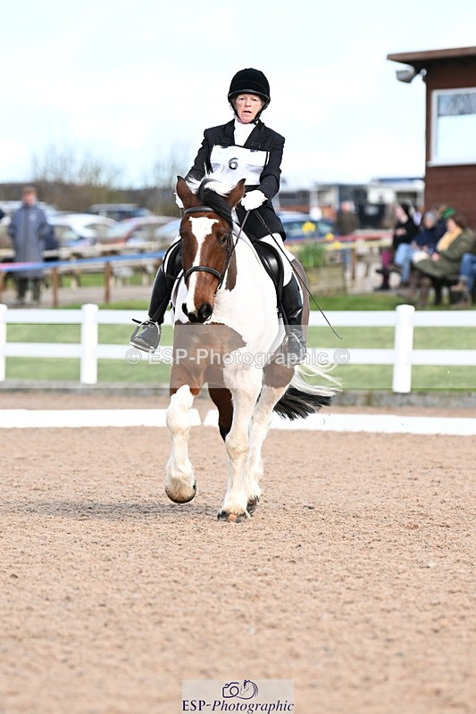 240324A-125205-02727 - Novice 27, 12.30 to 13.50