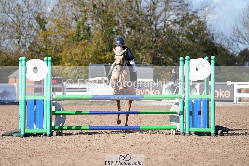 251025-133105-00541 - Cls 10 Pony Newcomers and 1m