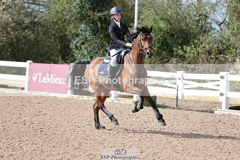 240406A-105443-02907 - Cls 20 British Novice and 90cm Open