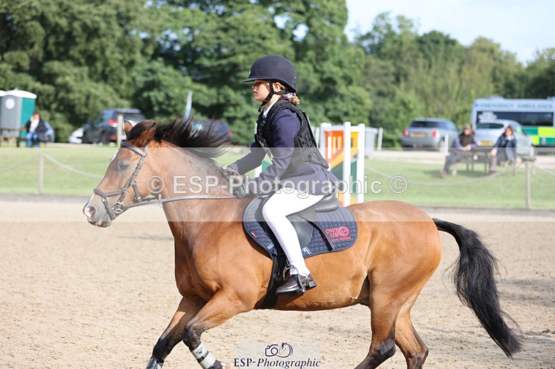 240823X-091952-14494 - 60cm R1 8.30 to 10.00