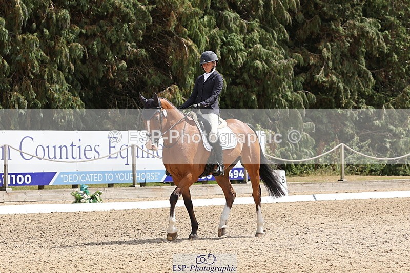 250809A-142359-03982 - 023-Abbie.BurbidgeFeeling.Fantastic