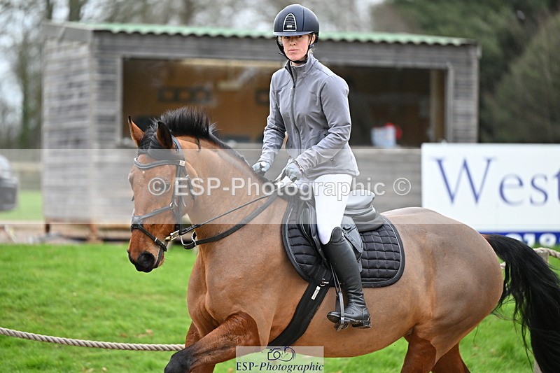 250201A-103303-00251 - Cls 01 Local Horse 90cm