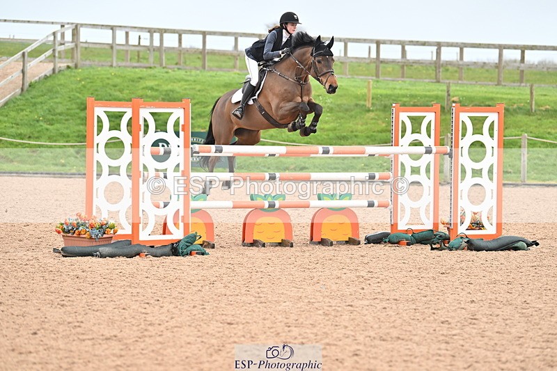 240405A-142105-01940 - Cls 5 National 1.30m Open