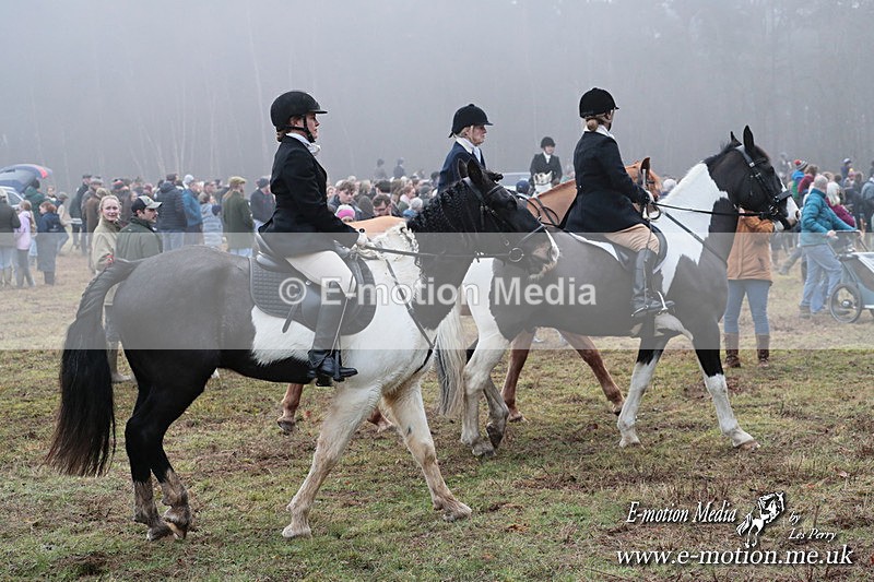 HUPY 261224 64 - Pytchley with Woodland Hunt Boxing Day Meet 26th December 2024