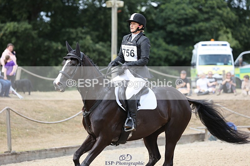 250803A-153510-15833 - Q-756-Sarah.Whitehead-SHAKE.HIM.UP