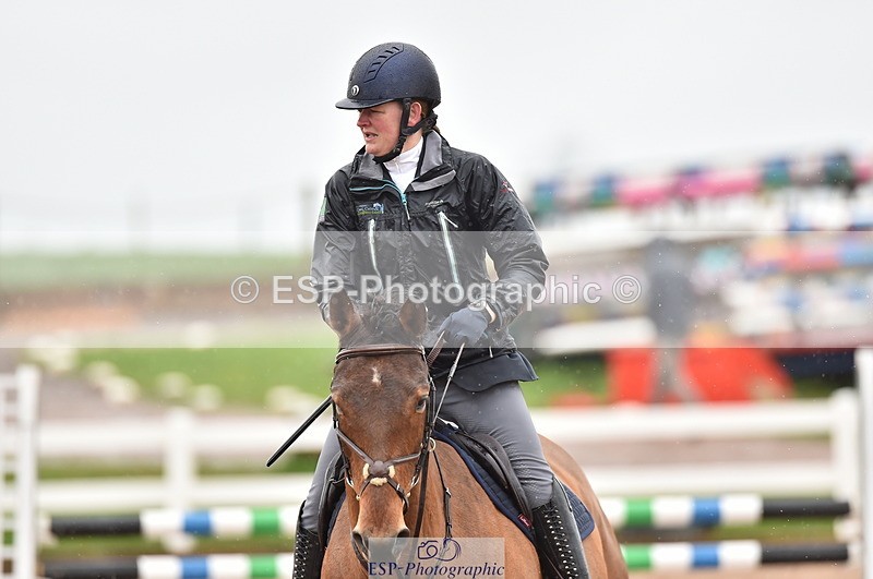 230331A-120844-00729 - Cls 9 95cm Amateur Quali