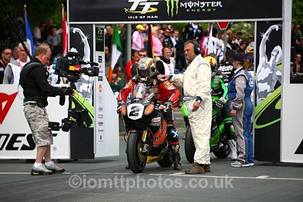  - Senior Race - TT 2010
