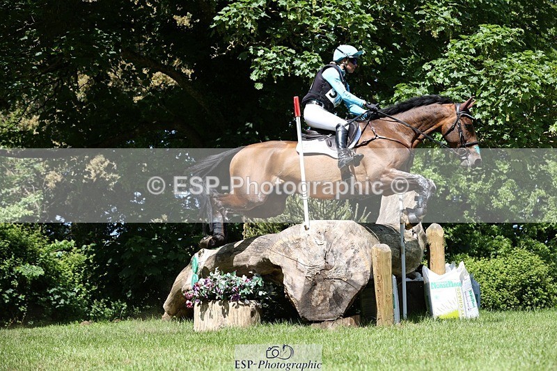 230527-111839-08953 - 305-BARRINGTON_57-Izzy_Taylor-XC