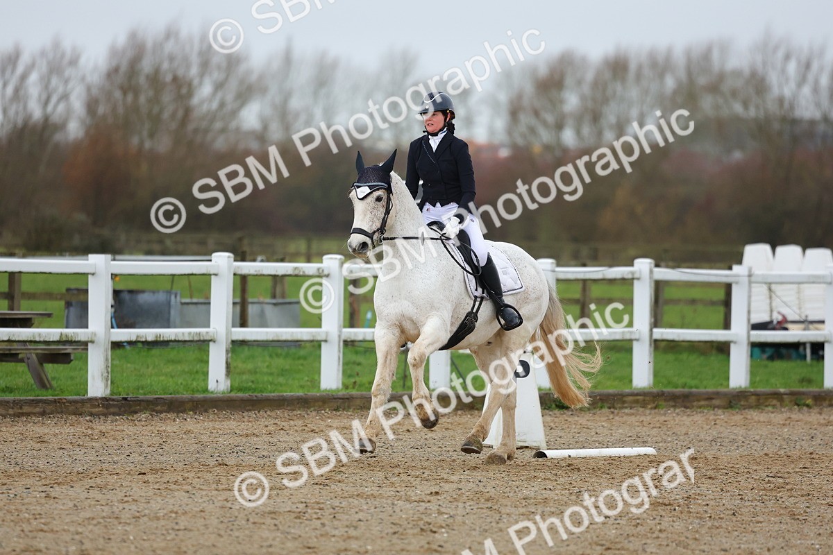 SBM_003116 - Class 6 - Novice 4
