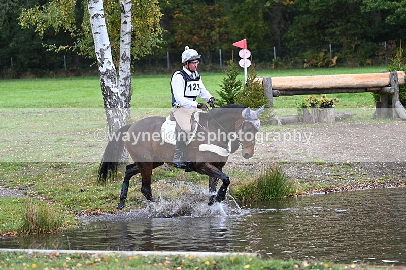 WJ7_4241 - Time 11:49 to 12:11