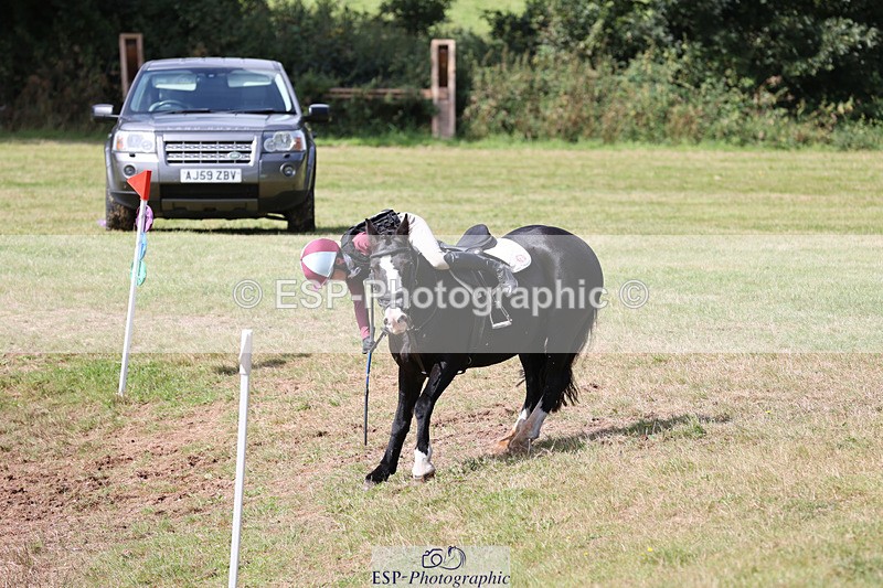 240825X-112708-32262 - 70cm XC 11.00 to 12.00