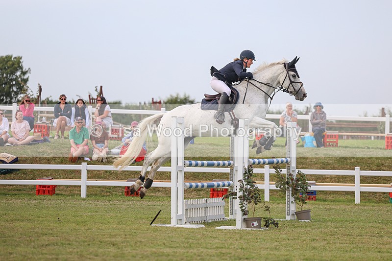 3E7A0988 - Class D: Showjumping Senior Newcomers/1.10m open