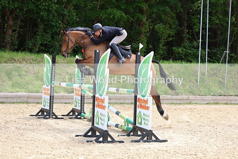 3E7A9264 - Class 7: Senior 1.05m