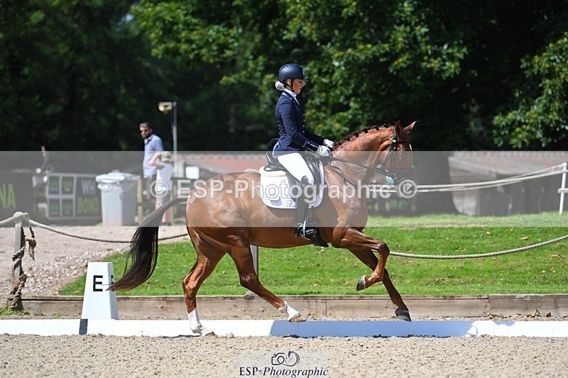 230811-115444-01113 - Cls 4 Adv Medium Silver