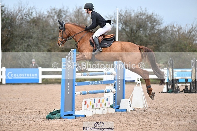241206-142620-01099 - Cls 6 Foxhunter and 1.20m Open