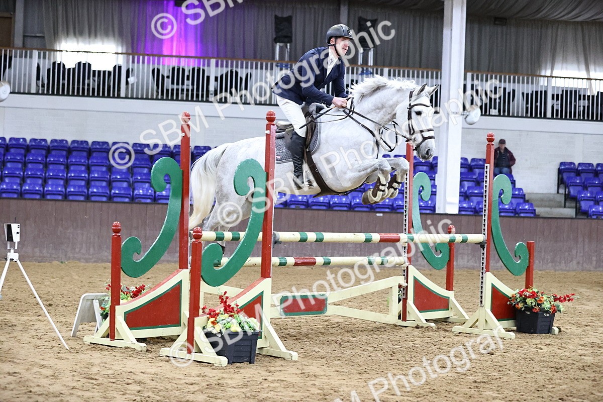 SBM_001495 - Class 4 - Senior Newcomers - 1.10m Open