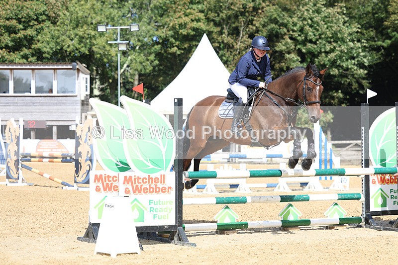 3E7A9450 - Class 9: Senior British Novice/90cm open