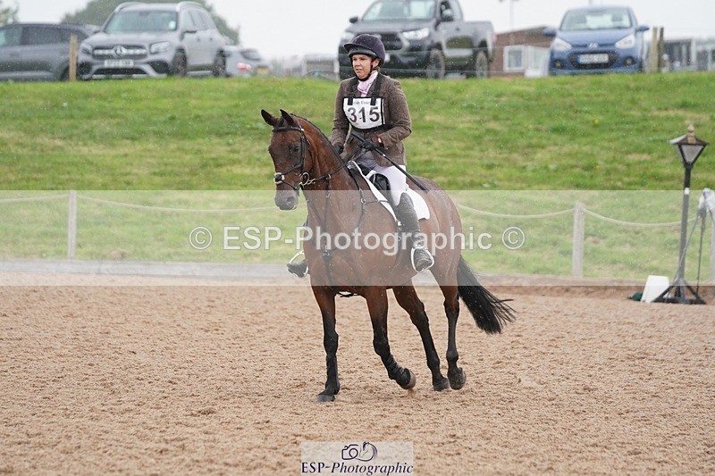 240901A-102932-06339 - 315-Lucy.Montgomery-DAVILLON.EROS