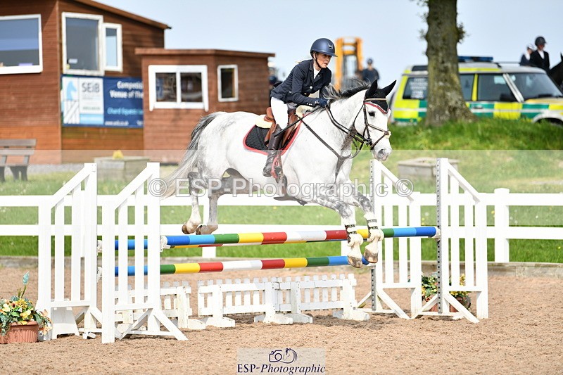 240511A-155712-14231 - Cls 25 British Novice and 90cm Open
