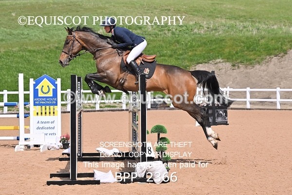 BPP_2366 - CLASS 6 - FRI - Senior Newcomers/1.10m Open