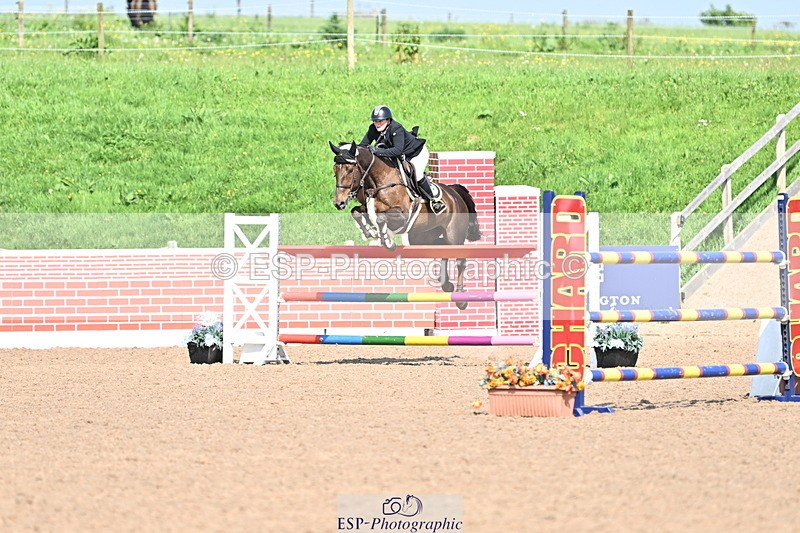 240509A-155523-03444 - Cls 12 Chard Equ Speed Derby