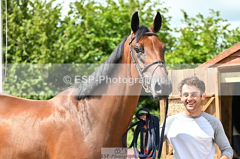 240718A-105243-01070 - Trot Up 12pm to 1pm