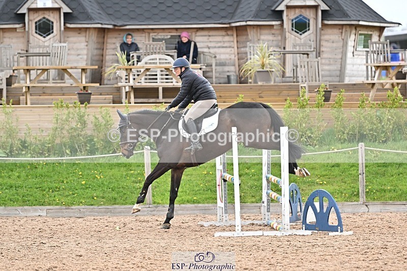 250414-113535-00586 - 90cm Round 1