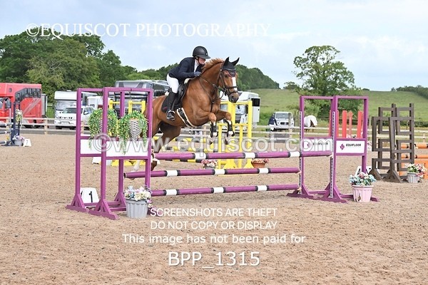 BPP_1315 - CLASS 10 SAT Senior BritiNovice/ 90cm Open