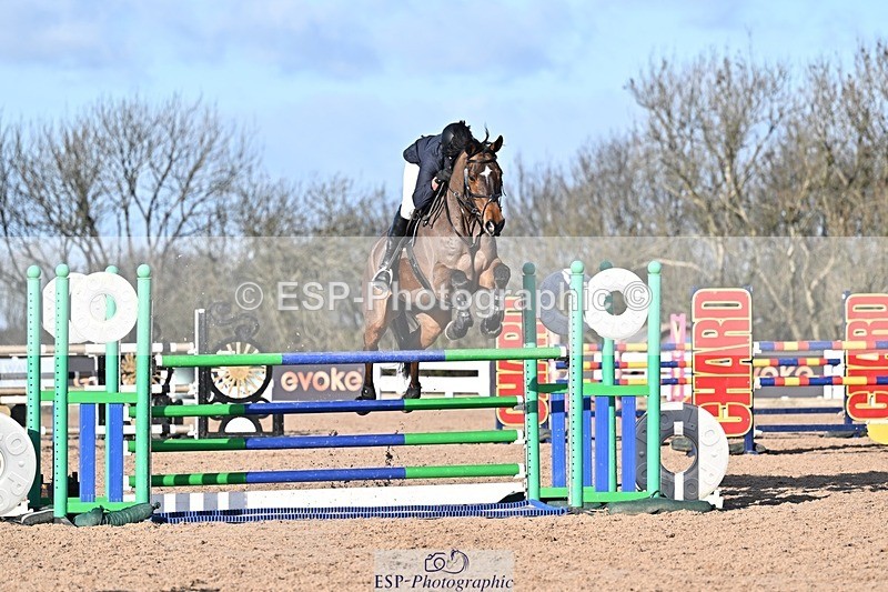 260107-124904-00321 - Cls 5+6 Foxhunter and 1.30m