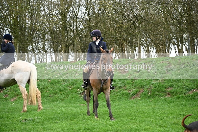 WJ6_9394 - Line Three